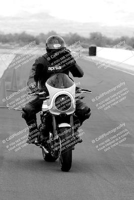 media/Mar-20-2023-Moto Forza (Mon) [[d0bbc59e78]]/Around the Pits/